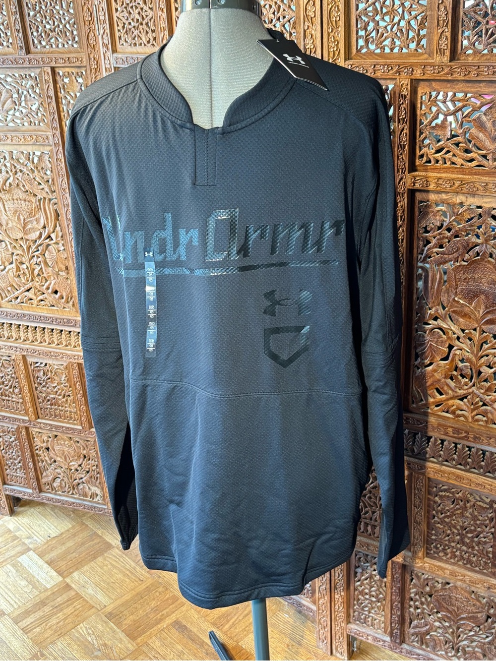 Under Armour Men’s Long Sleeve Performance Top - Black
